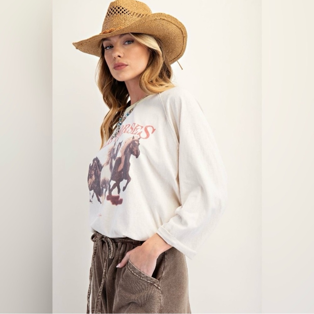 NEW - Easel Wild Horses Graphic Tee with 3/4 Sleeves - Picture 5 of 6